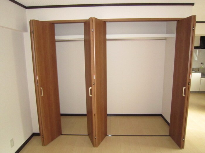 物件内観写真9　(収納)