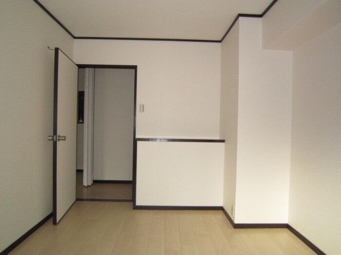 物件内観写真11　(居室)