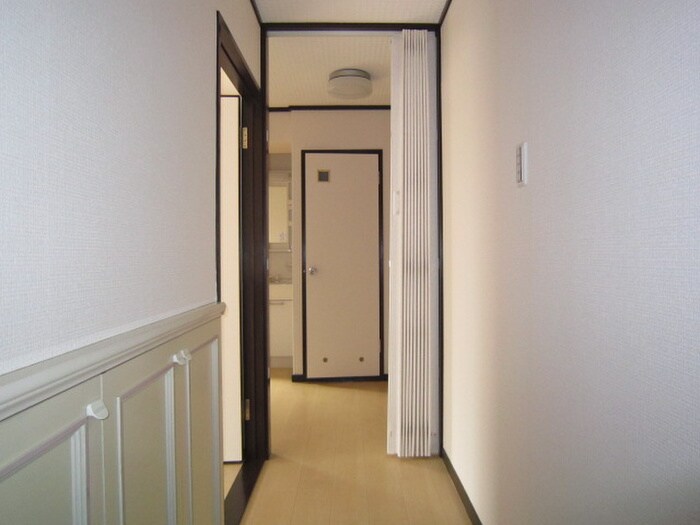 物件内観写真15　(廊下)