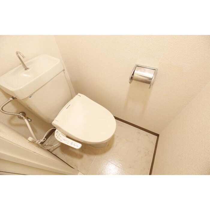 物件内観写真15　(トイレ)