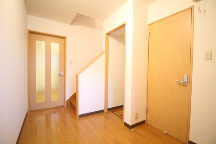 物件内観写真17　(廊下)