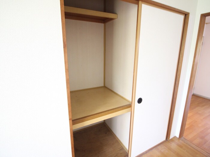 物件内観写真12　(収納)
