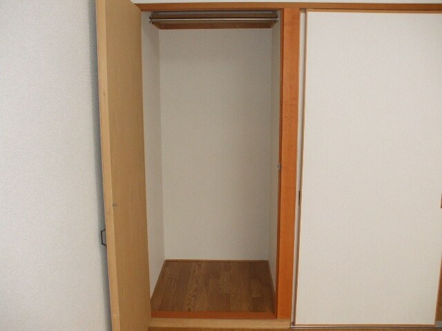 物件内観写真10　(収納)