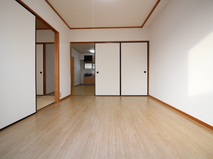 丸の内カジウラマンションの居室