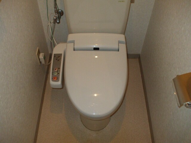 物件内観写真12　(トイレ)