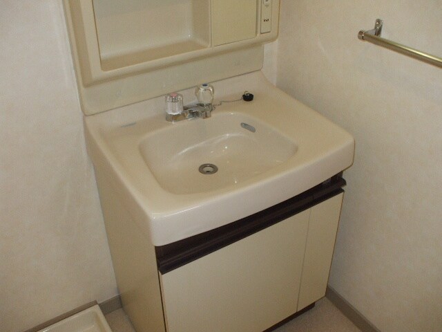 物件内観写真14　(洗面)