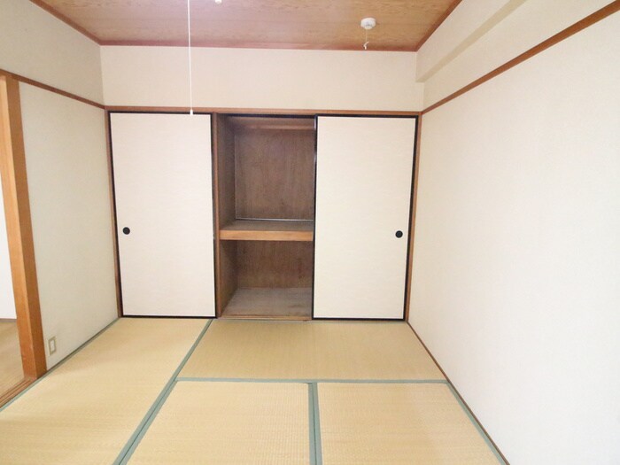 丸の内カジウラマンションの収納