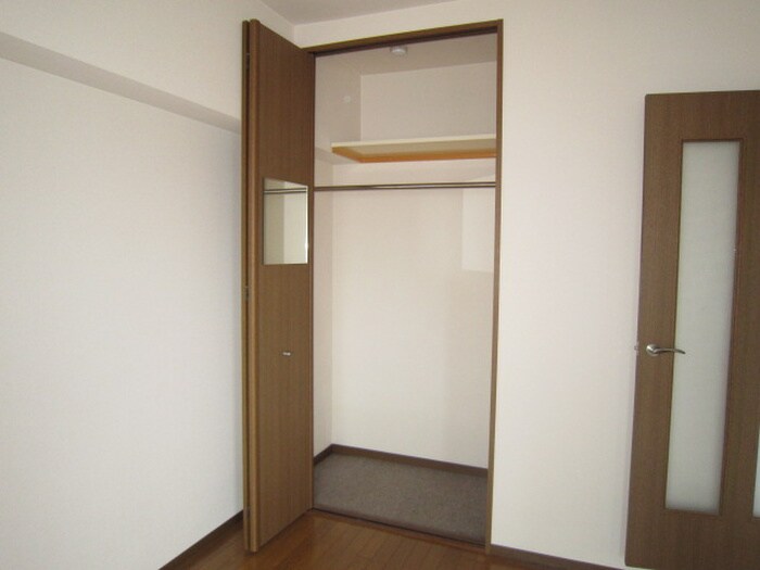 物件内観写真15　(収納)
