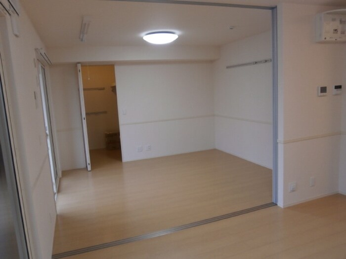 物件内観写真8　(収納)