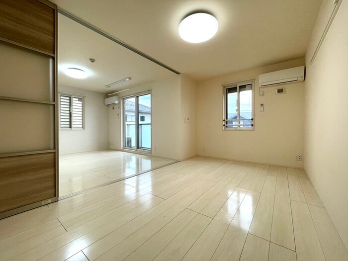 物件内観写真10　(居室)