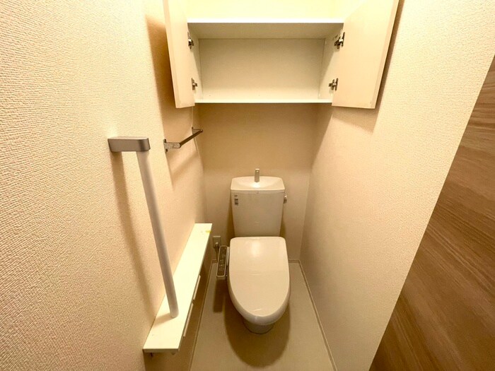 物件内観写真15　(トイレ)