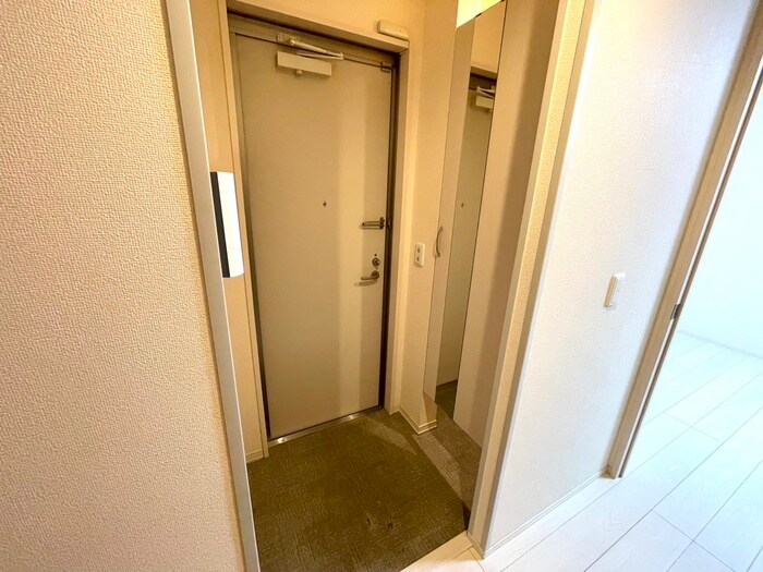 物件内観写真19　(玄関)