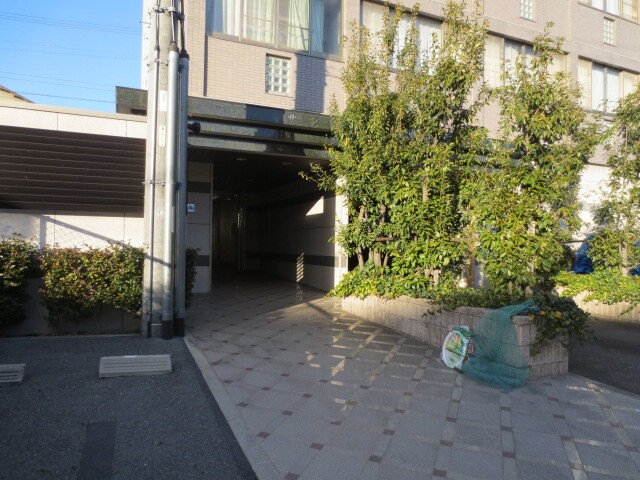 物件外観写真2　(駐車場)