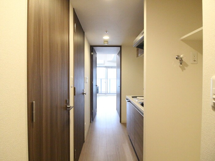 物件内観写真21　(廊下)