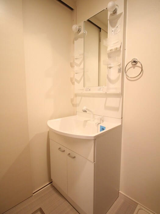 物件内観写真10　(洗面)