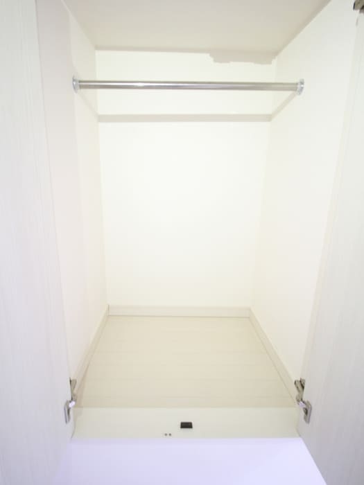 物件内観写真12　(収納)