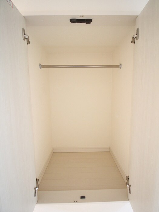 物件内観写真12　(収納)