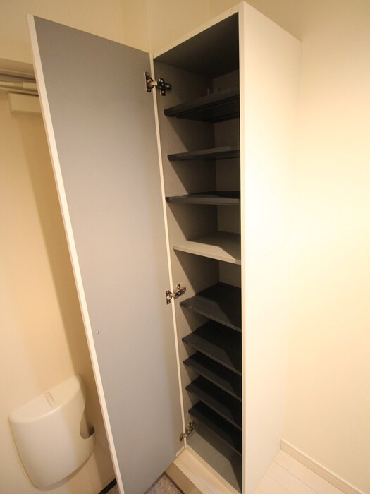 物件内観写真14　(靴箱)