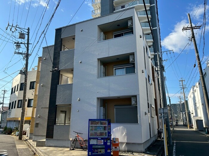 物件外観写真2　(外観写真)