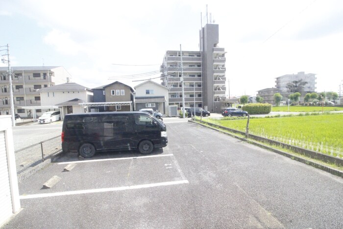 物件内観写真18　(室内からの展望)