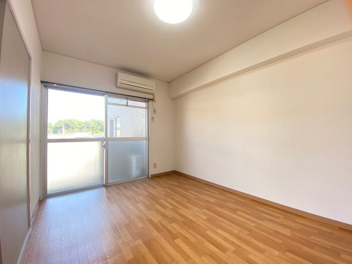 物件内観写真20　(居室)