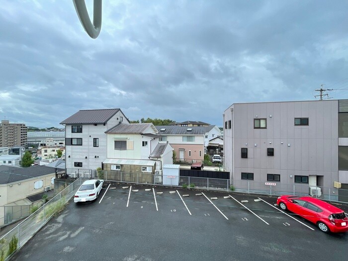 物件内観写真15　(室内からの展望)