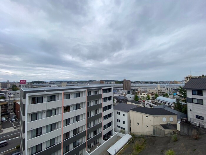 物件内観写真16　(室内からの展望)