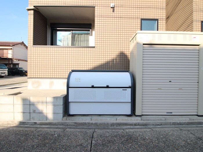 物件外観写真6　(建物設備)