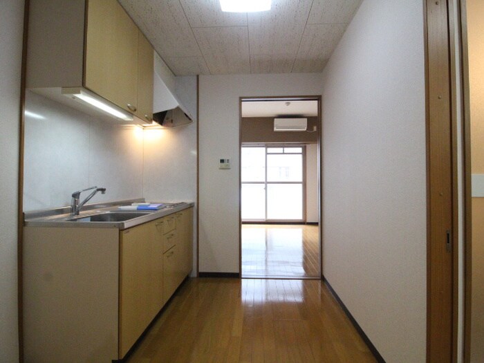 物件内観写真19　(廊下)