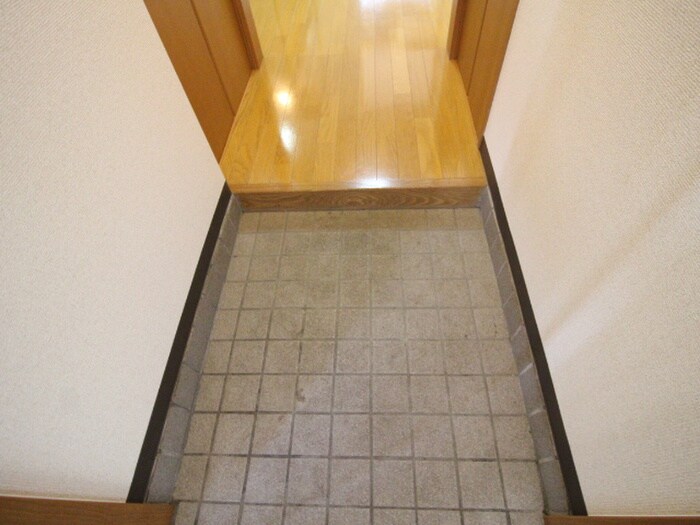 物件内観写真22　(玄関)