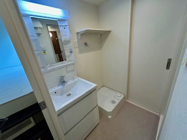 物件内観写真11　(洗面)