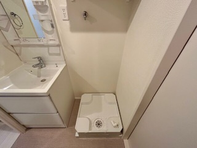 物件内観写真17　(洗濯機置場)