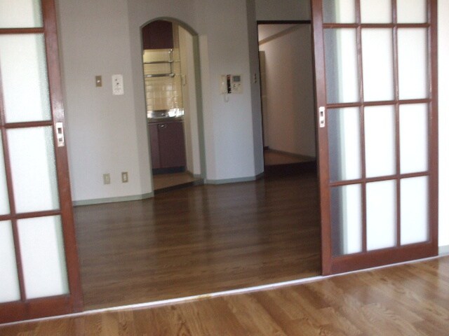 物件内観写真11　(居室)