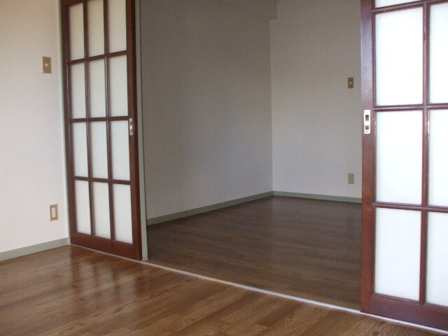 物件内観写真13　(居室)