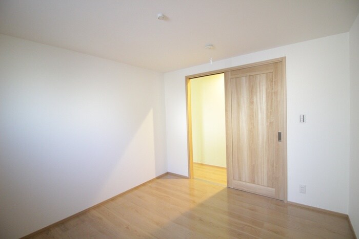 物件内観写真10　(居室)