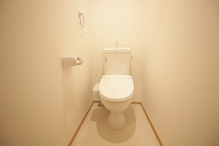 物件内観写真12　(トイレ)