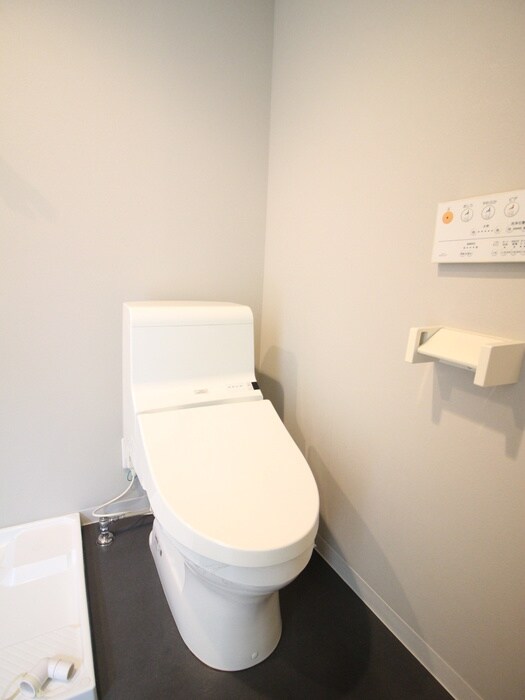 物件内観写真12　(トイレ)