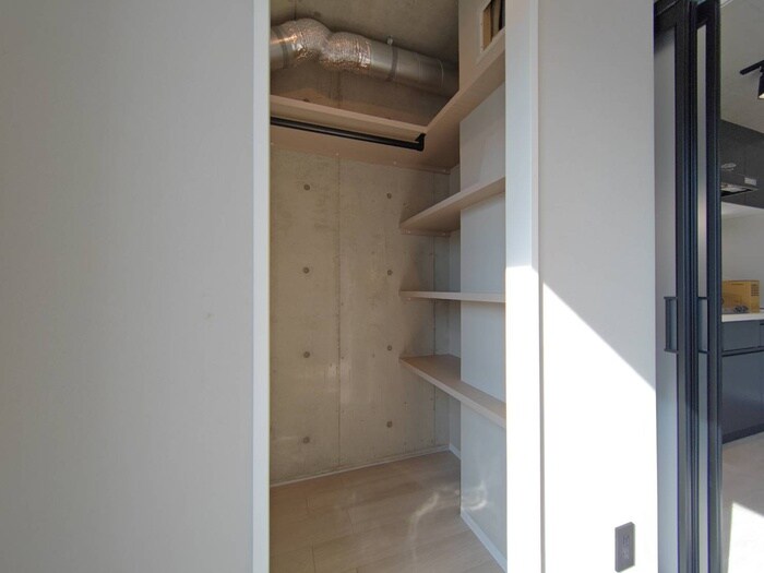 物件内観写真10　(収納)