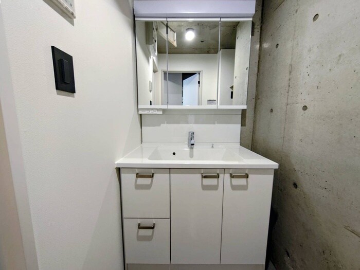 物件内観写真13　(洗面)