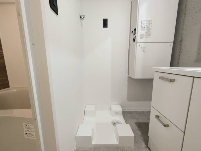 物件内観写真15　(洗濯機置場)