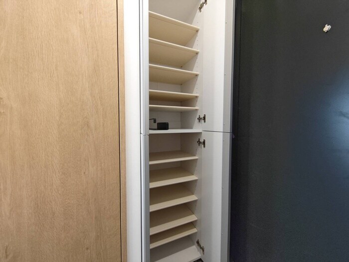 物件内観写真17　(靴箱)