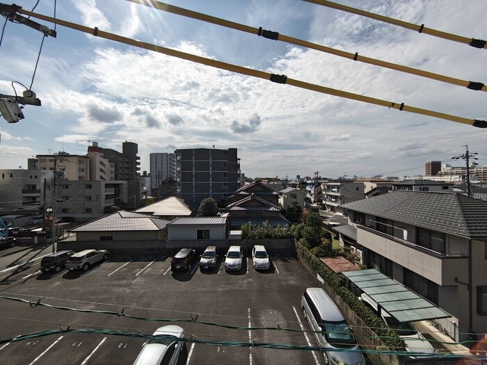 物件内観写真22　(室内からの展望)