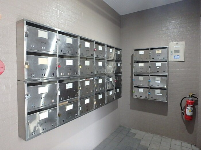 物件外観写真6　(建物設備)