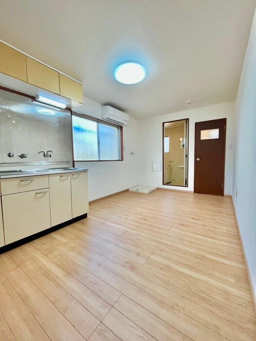 物件内観写真12　(居室)