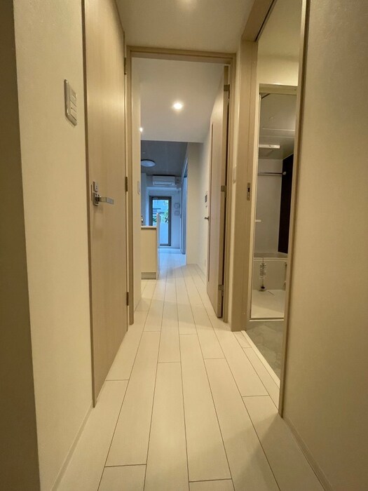 物件内観写真16　(廊下)