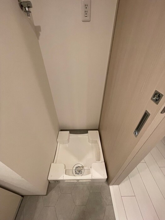 物件内観写真18　(洗濯機置場)