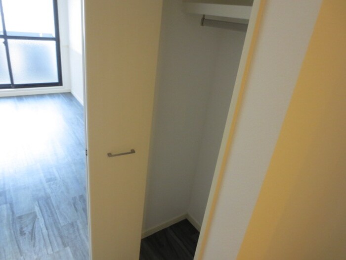 物件内観写真12　(収納)
