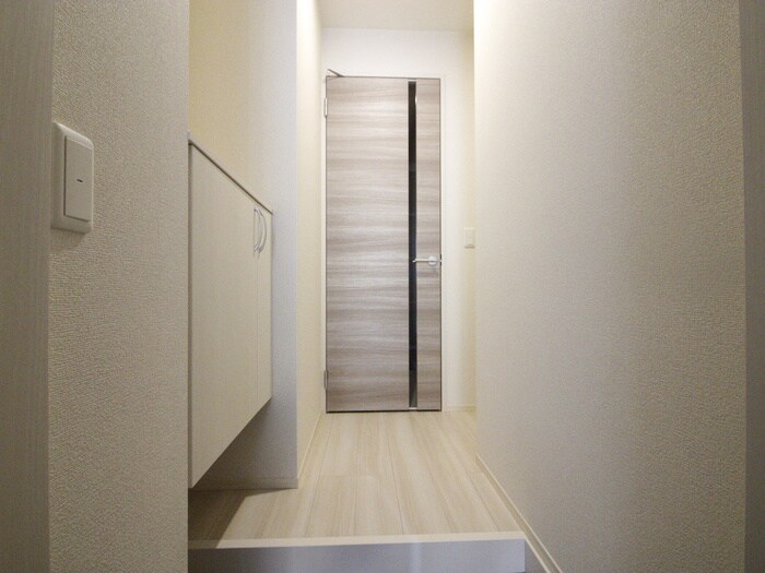 物件内観写真17　(廊下)