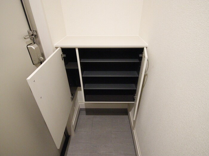 物件内観写真18　(靴箱)