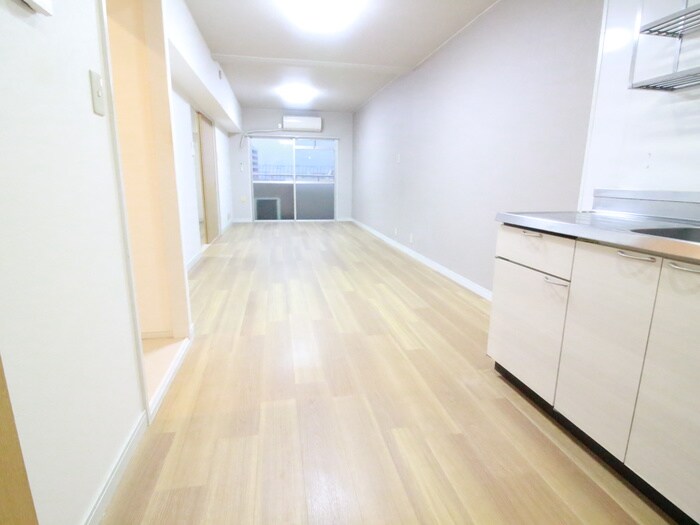 物件内観写真9　(居室)